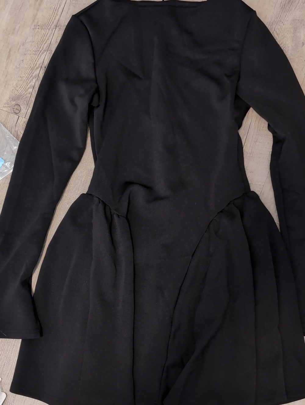 Micas Classic Long-Sleeve Dress- L